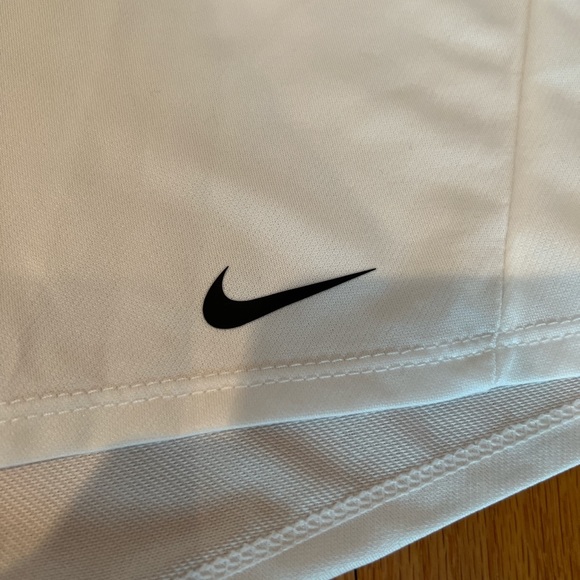 Nike Women’s Dri Fit workout short, white - Picture 2 of 4